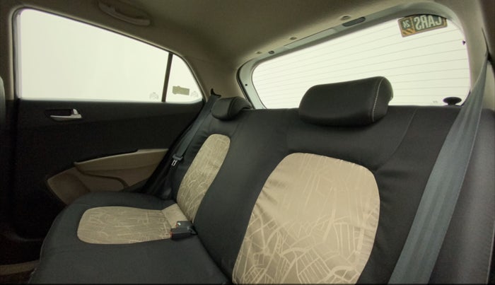 2014 Hyundai Grand i10 ASTA AT 1.2 KAPPA VTVT, Petrol, Automatic, 19,375 km, Right Side Rear Door Cabin