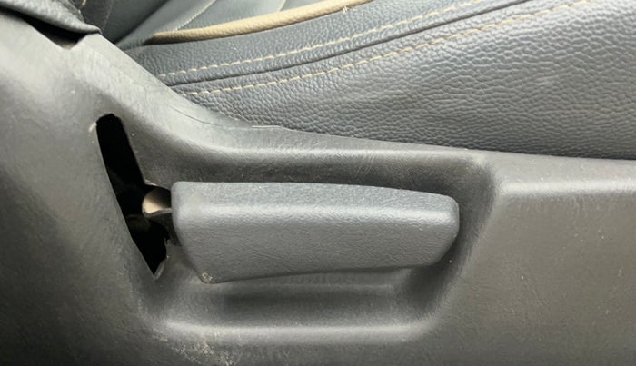 2017 Maruti Alto K10 VXI, Petrol, Manual, 26,027 km, Driver Side Adjustment Panel