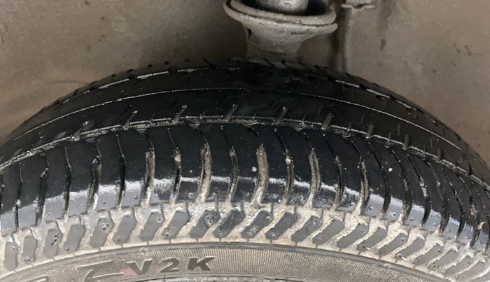 2017 Maruti Alto K10 VXI, Petrol, Manual, 26,027 km, Left Front Tyre Tread
