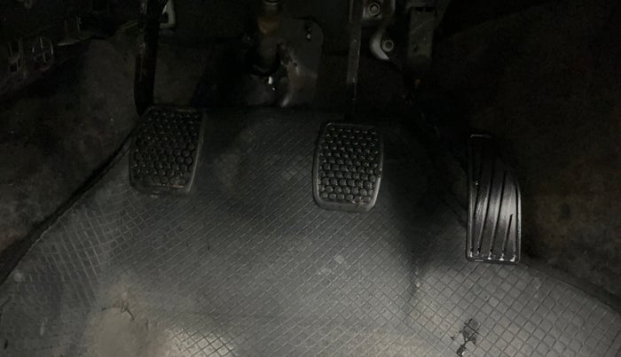 2017 Maruti Alto K10 VXI, Petrol, Manual, 26,027 km, Pedals