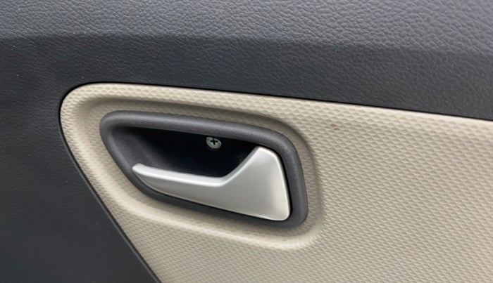 2017 Maruti Alto K10 VXI, Petrol, Manual, 26,027 km, Driver Side Door Panels Control