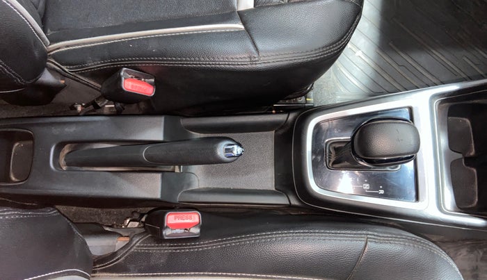 2020 Maruti Swift ZXI AMT, Petrol, Automatic, 33,817 km, Gear Lever