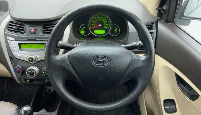 2015 Hyundai Eon MAGNA PLUS, Petrol, Manual, 47,892 km, Steering Wheel Close Up