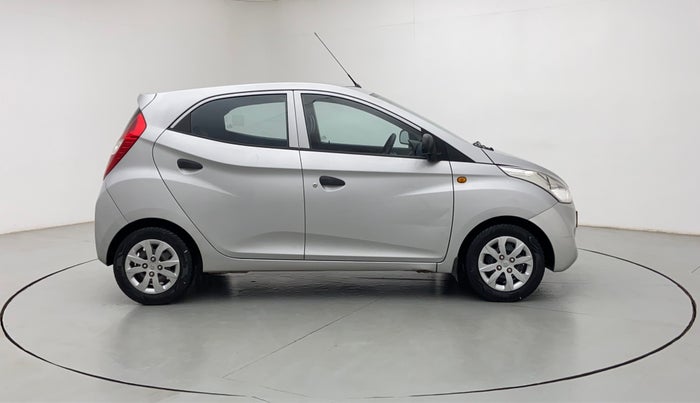 2015 Hyundai Eon MAGNA PLUS, Petrol, Manual, 47,892 km, Right Side View