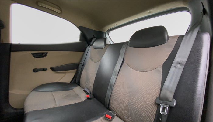 2015 Hyundai Eon MAGNA PLUS, Petrol, Manual, 47,892 km, Right Side Rear Door Cabin