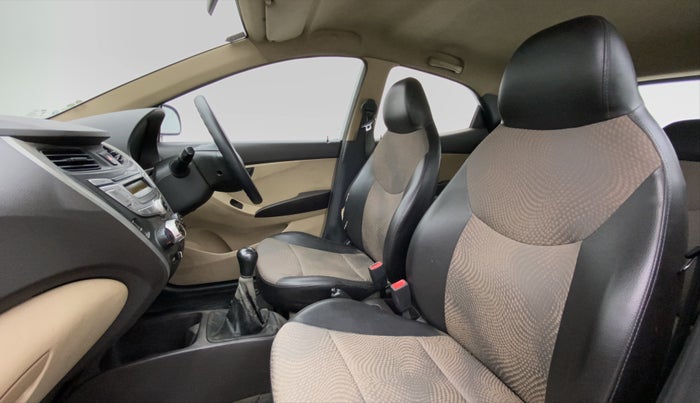 2015 Hyundai Eon MAGNA PLUS, Petrol, Manual, 47,892 km, Right Side Front Door Cabin