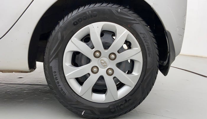 2015 Hyundai Eon MAGNA PLUS, Petrol, Manual, 47,892 km, Left Rear Wheel