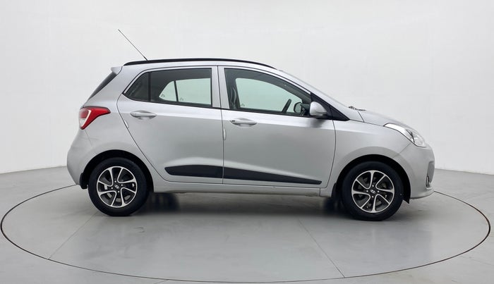 2017 Hyundai Grand i10 SPORTZ (O) 1.2 AT VTVT, Petrol, Automatic, 55,549 km, Right Side View