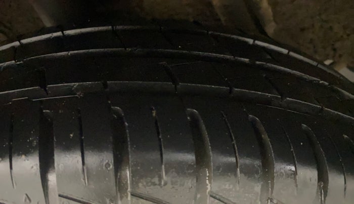 2022 Renault Kwid CLIMBER AMT 1.0, Petrol, Automatic, 17,975 km, Right Rear Tyre Tread