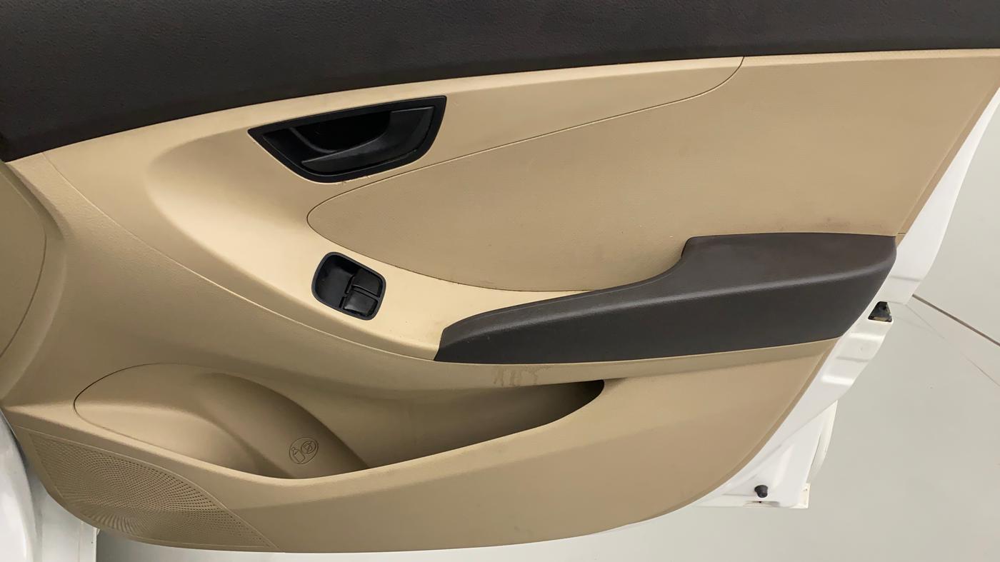 2018 Hyundai Eon ERA +, Petrol, Manual, 77,370 km, Driver Side Door Panels Control