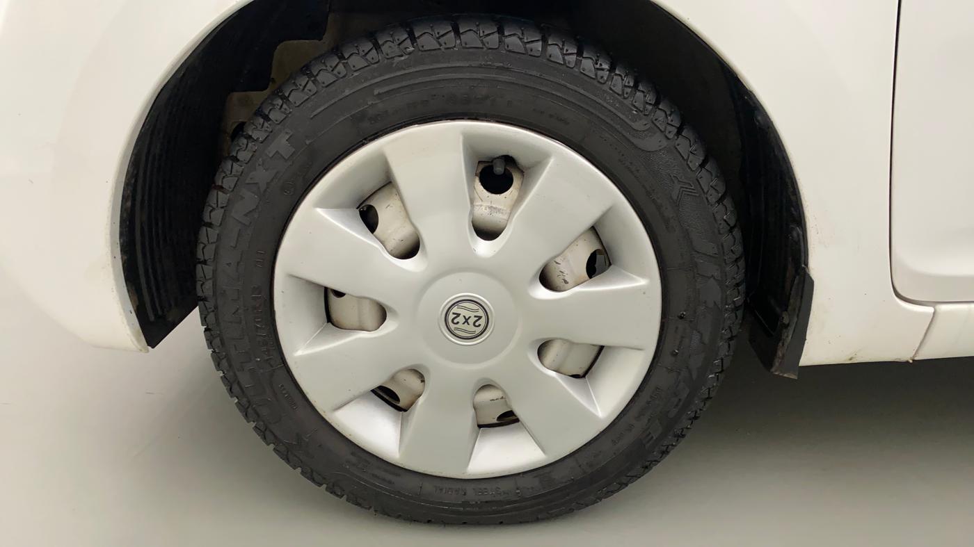 2018 Hyundai Eon ERA +, Petrol, Manual, 77,370 km, Left Front Wheel