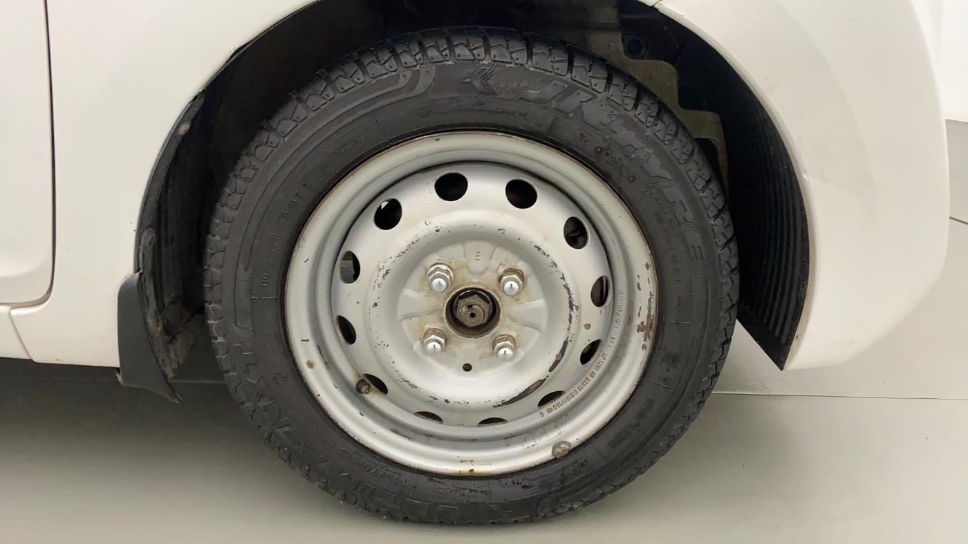 2018 Hyundai Eon ERA +, Petrol, Manual, 77,370 km, Right Front Wheel