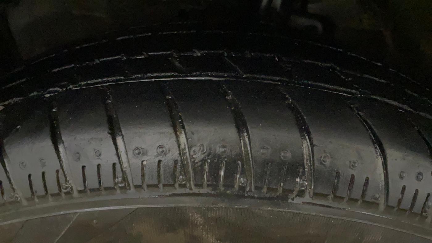 2020 Maruti Celerio VXI (O) CNG, CNG, Manual, 35,311 km, Left Front Tyre Tread