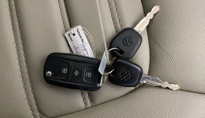 2020 Maruti Celerio VXI (O) CNG, CNG, Manual, 35,283 km, Key Close Up