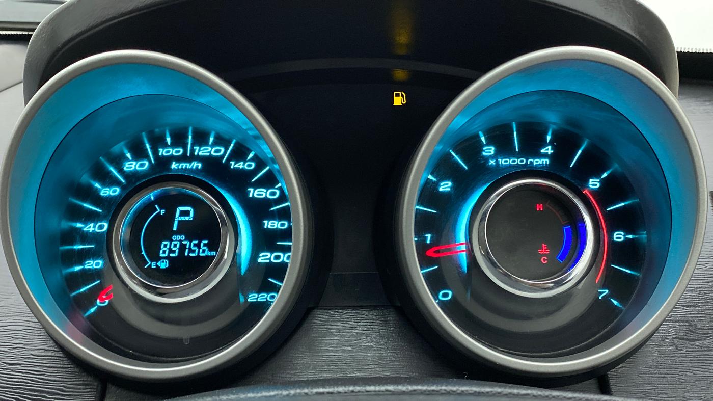 2016 Mahindra XUV500 W6 AT, Diesel, Automatic, 89,783 km, Odometer Image