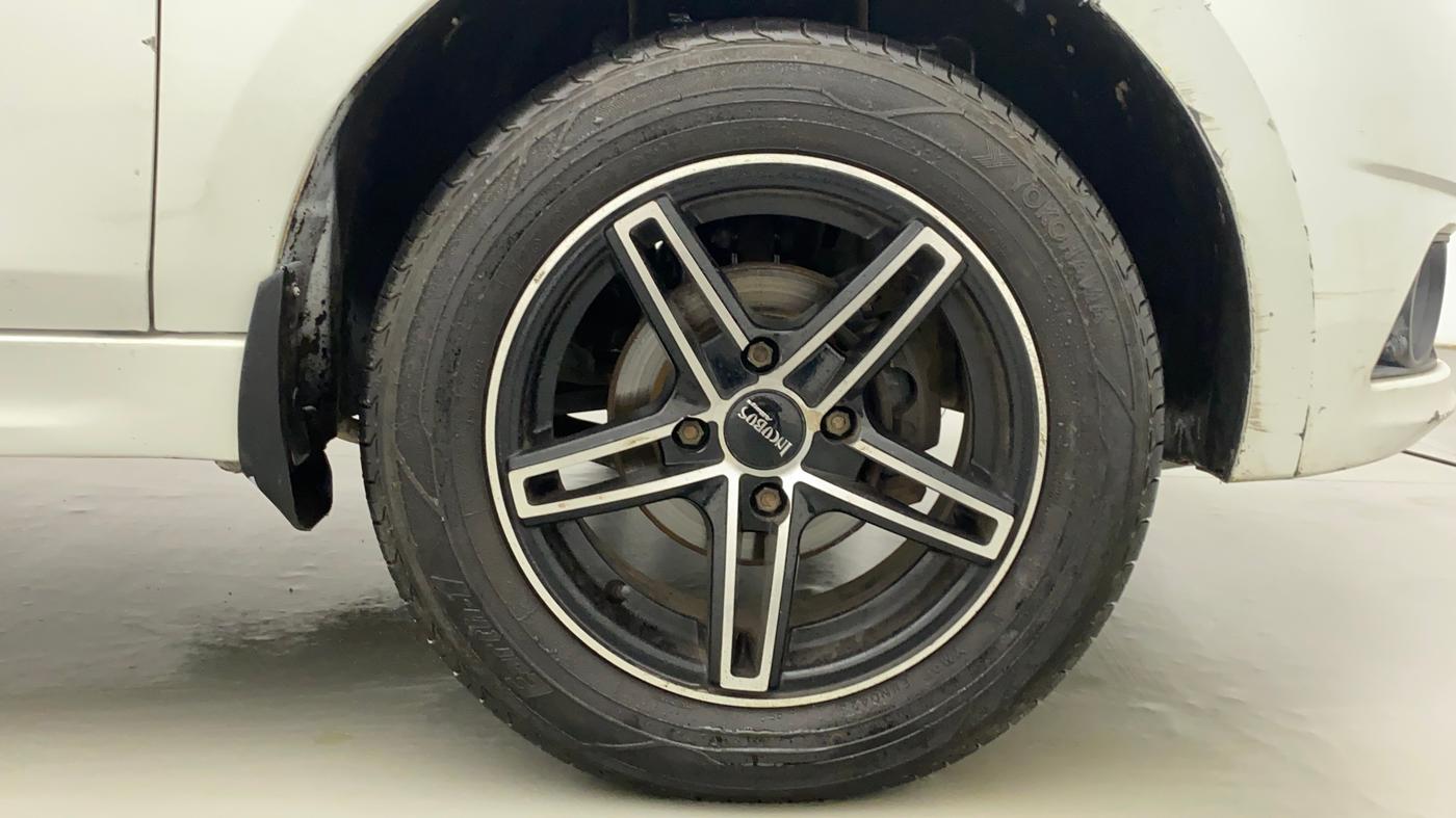 2018 Tata Tigor Buzz PETROL, CNG, Manual, 81,675 km, Right Front Wheel