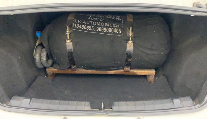 2018 Tata Tigor Buzz PETROL, CNG, Manual, 81,675 km, Boot Inside