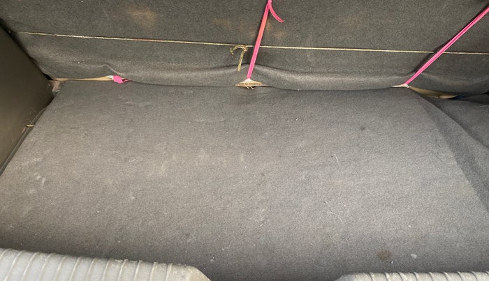 2014 Hyundai i10 MAGNA 1.1, Petrol, Manual, 75,689 km, Boot Inside