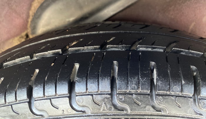 2014 Hyundai i10 MAGNA 1.1, Petrol, Manual, 75,689 km, Left Rear Tyre Tread