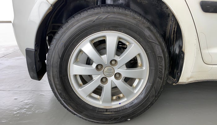 2011 Maruti Swift ZXI D, Petrol, Manual, 79,489 km, Right Rear Wheel