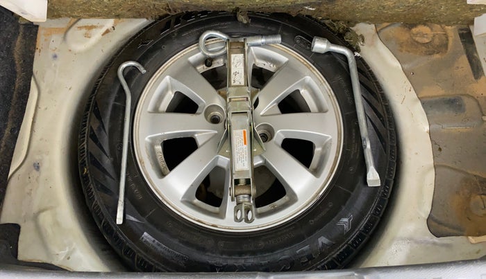 2011 Maruti Swift ZXI D, Petrol, Manual, 79,489 km, Spare Tyre