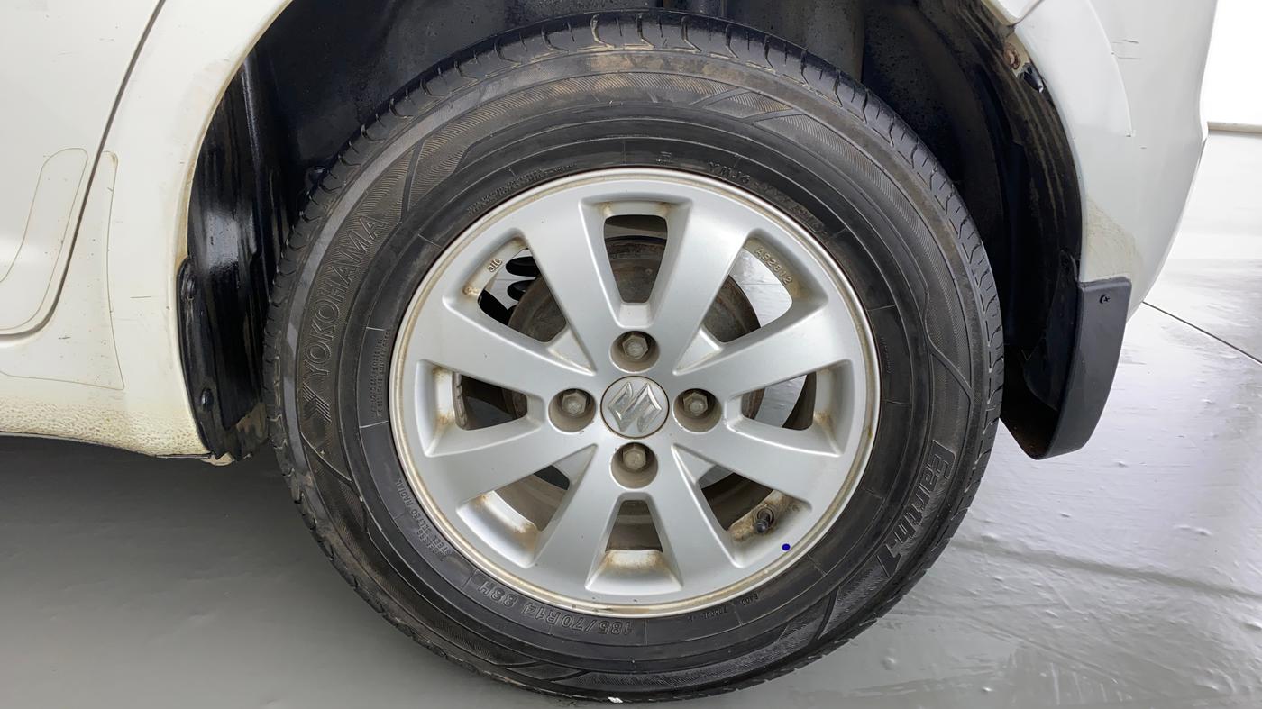 2011 Maruti Swift ZXI D, Petrol, Manual, 79,489 km, Left Rear Wheel