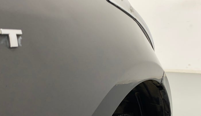 2017 Maruti Swift VXI, Petrol, Manual, 37,402 km, Right fender - Slightly dented
