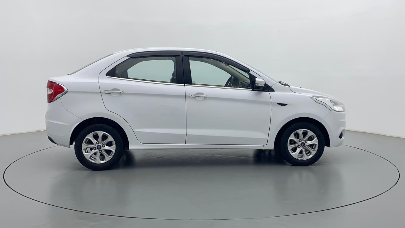 2017 Ford Figo Aspire 1.2 TITANIUM PETROL, Petrol, Manual, 18,542 km, Right Side