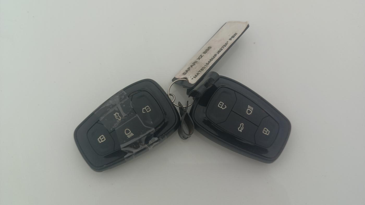2021 Tata Safari XZ, Diesel, Manual, 64,094 km, Key Close Up
