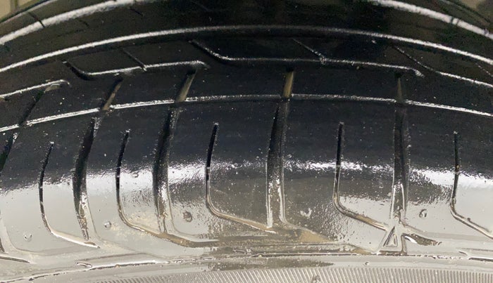 2022 Tata NEXON XZ PLUS (HS) PETROL, Petrol, Manual, 14,009 km, Left Front Tyre Tread