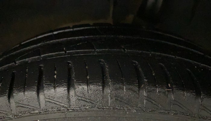 2020 Renault Kwid CLIMBER 1.0 (O), CNG, Manual, 47,062 km, Left Rear Tyre Tread