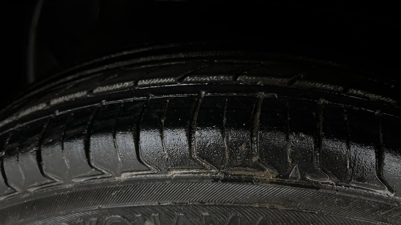 2016 Hyundai Grand i10 ASTA AT 1.2 KAPPA VTVT, Petrol, Automatic, 60,647 km, Left Front Tyre Tread