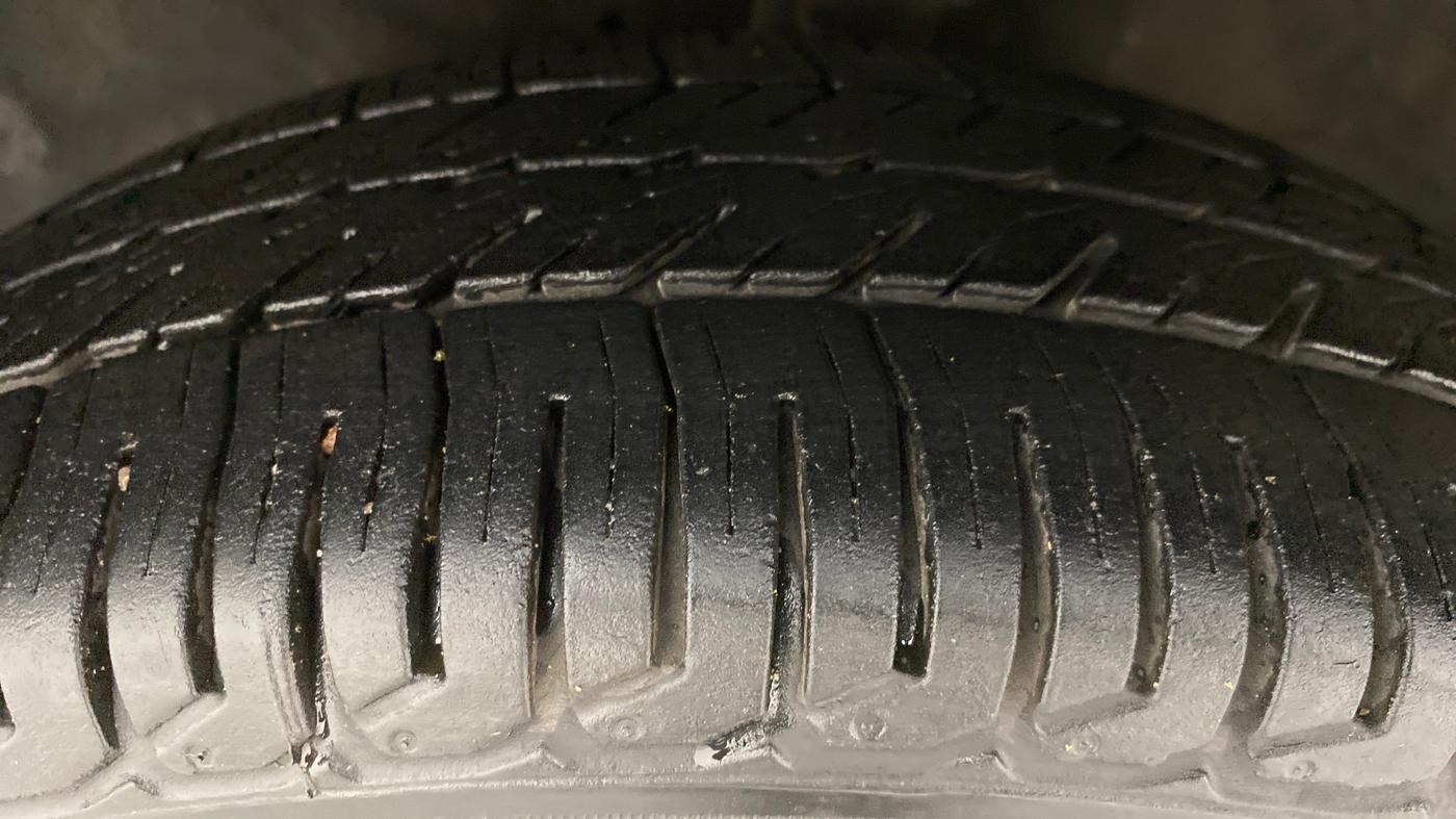 2013 Hyundai Santro Xing GLS, Petrol, Manual, 97,091 km, Left Front Tyre Tread