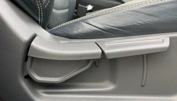 2023 Hyundai GRAND I10 NIOS SPORTZ AMT 1.2 KAPPA VTVT, Petrol, Automatic, 11,795 km, Driver Side Adjustment Panel