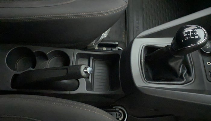 2019 Ford FREESTYLE TREND 1.2 TI-VCT, Petrol, Manual, 9,203 km, Gear Lever