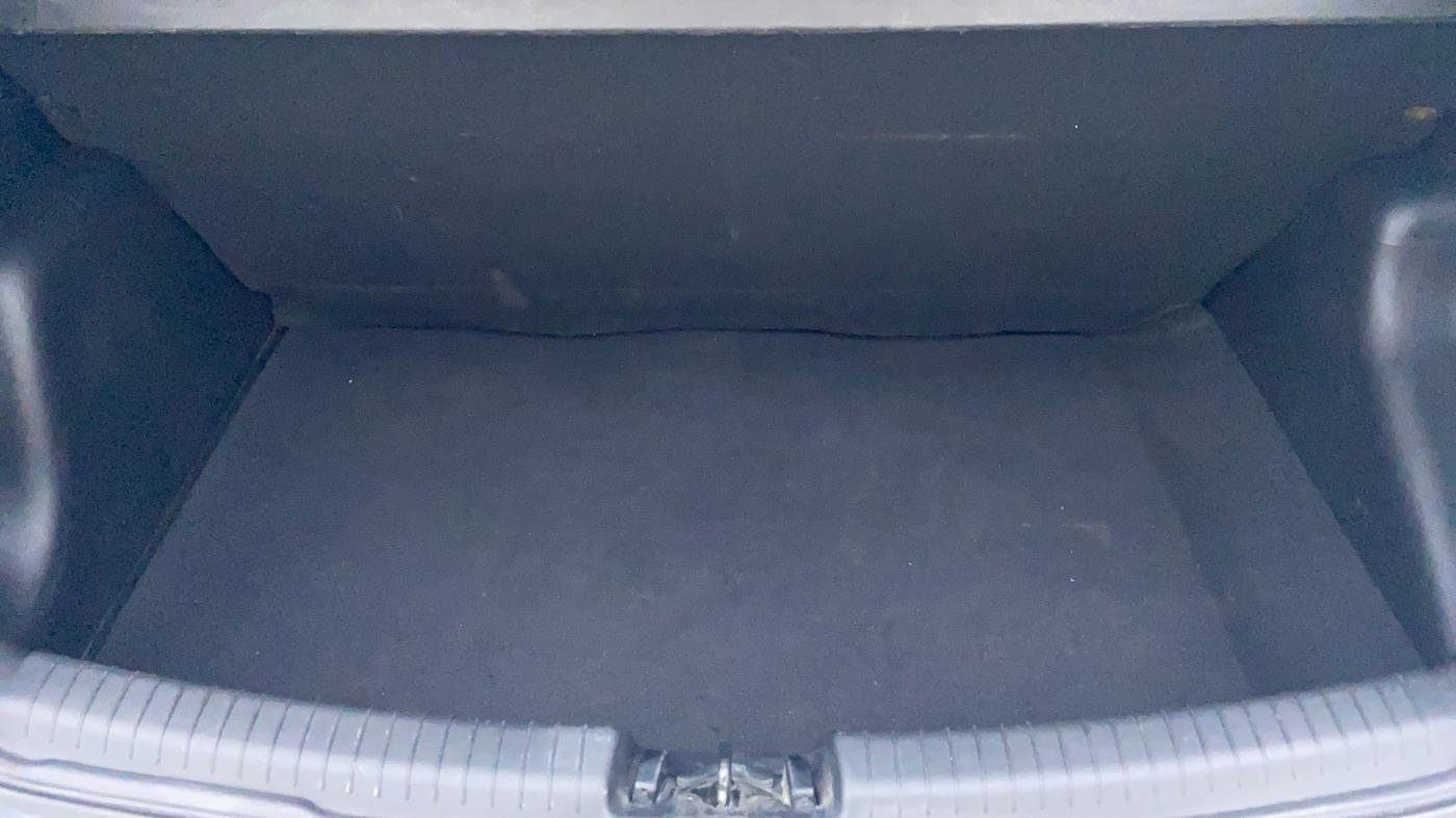 2019 Hyundai Grand i10 1.2 KAPPA SPORTZ (O), Petrol, Manual, 26,269 km, Boot Inside