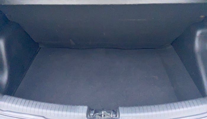 2019 Hyundai Grand i10 1.2 KAPPA SPORTZ (O), Petrol, Manual, 26,269 km, Boot Inside