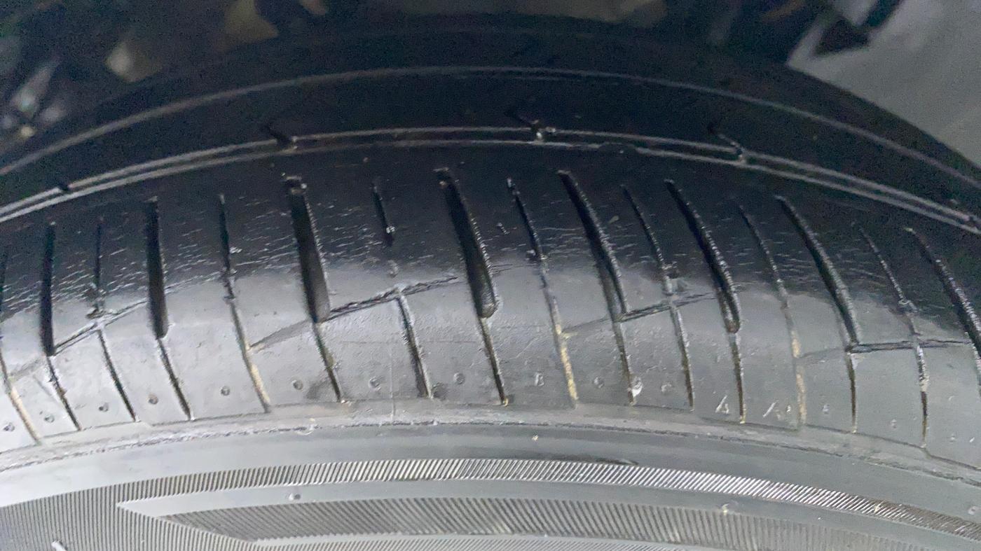 2019 Hyundai Grand i10 1.2 KAPPA SPORTZ (O), Petrol, Manual, 26,269 km, Left Front Tyre Tread