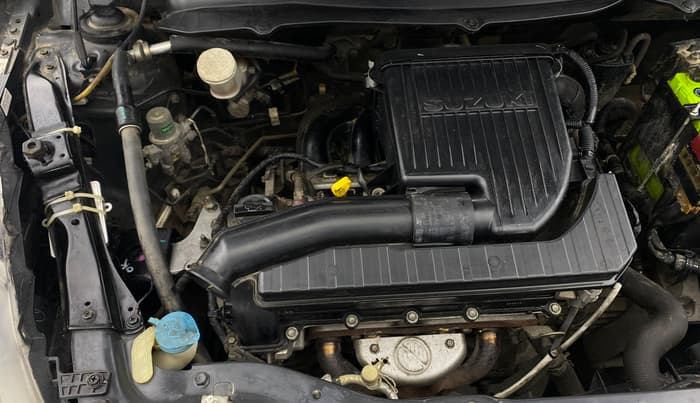 2015 Maruti Swift VXI, Petrol, Manual, 71,494 km, Engine View - Right