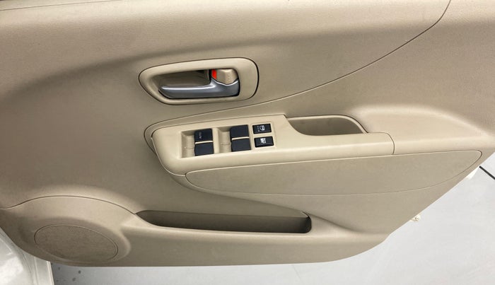 2012 Maruti A Star VXI (ABS) AT, Petrol, Automatic, 35,689 km, Driver Side Door Panels Control