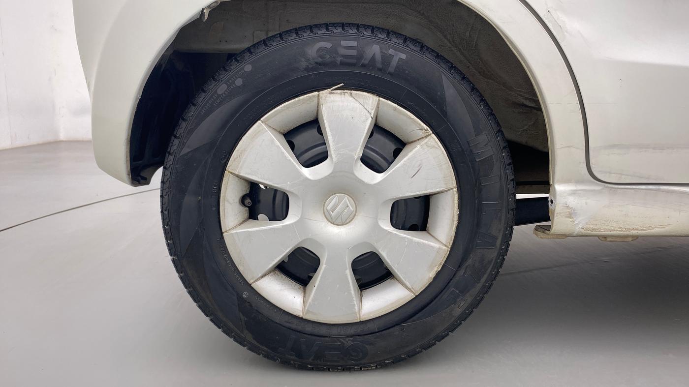 2012 Maruti A Star VXI (ABS) AT, Petrol, Automatic, 35,689 km, Right Rear Wheel