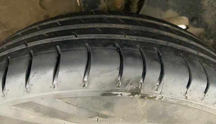 2019 Maruti New Wagon-R LXI CNG 1.0, CNG, Manual, 48,404 km, Right Front Tyre Tread