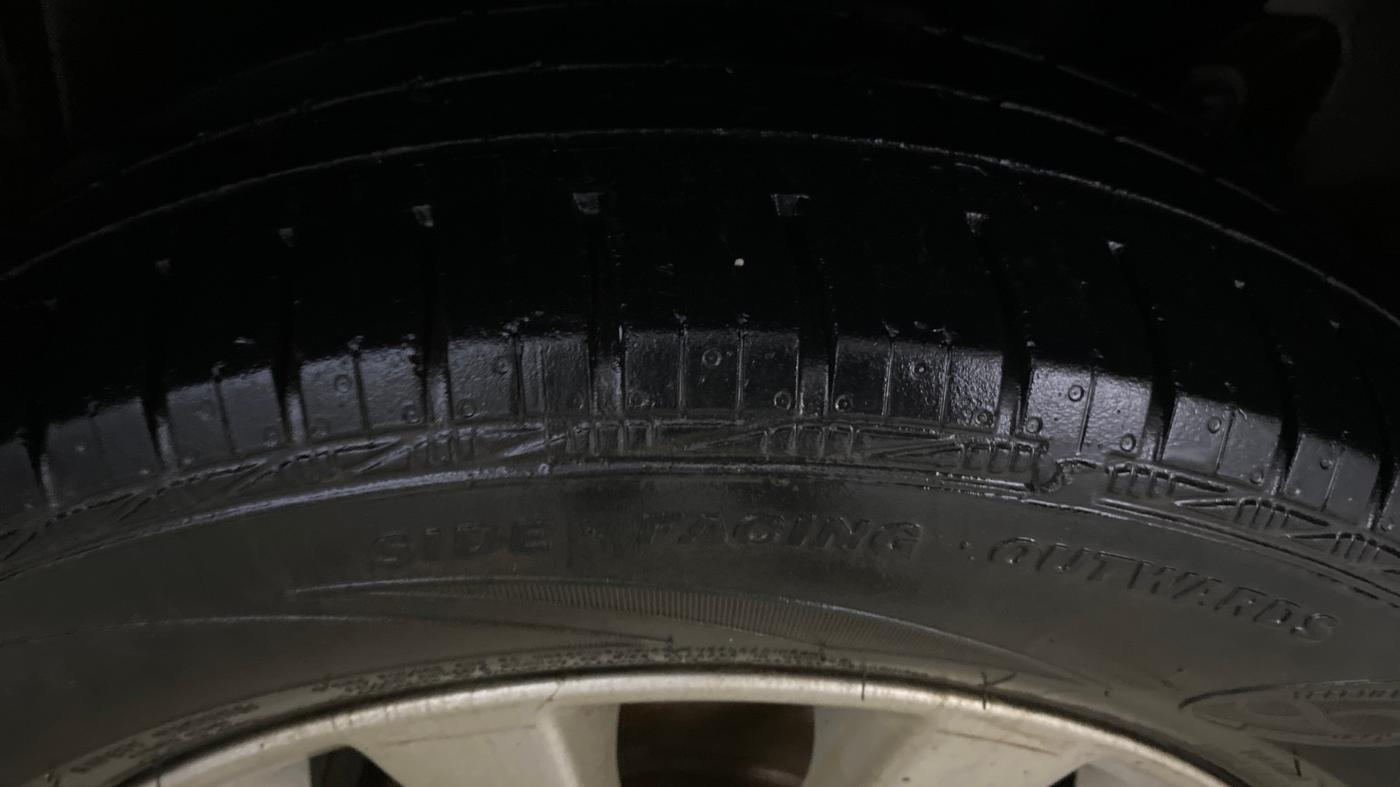2014 Maruti Ertiga ZDI, Diesel, Manual, 66,201 km, Left Rear Tyre Tread