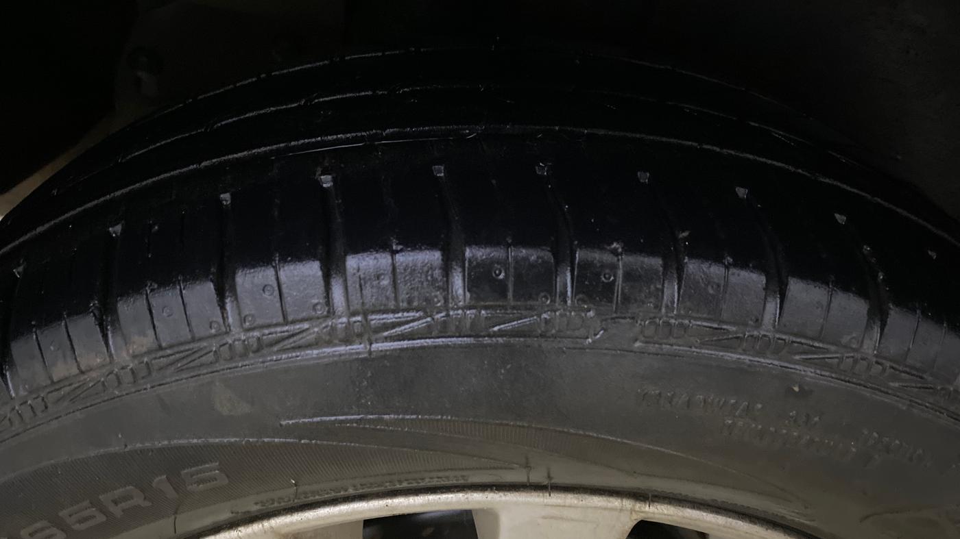 2014 Maruti Ertiga ZDI, Diesel, Manual, 66,201 km, Right Rear Tyre Tread