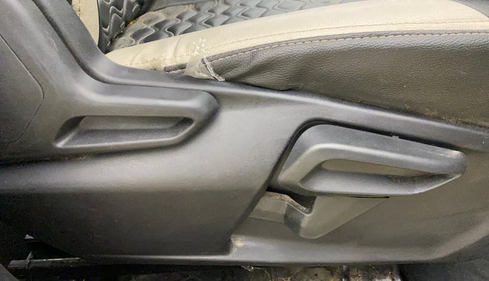 2022 Tata Tiago XZ PLUS PETROL, Petrol, Manual, 27,607 km, Driver Side Adjustment Panel