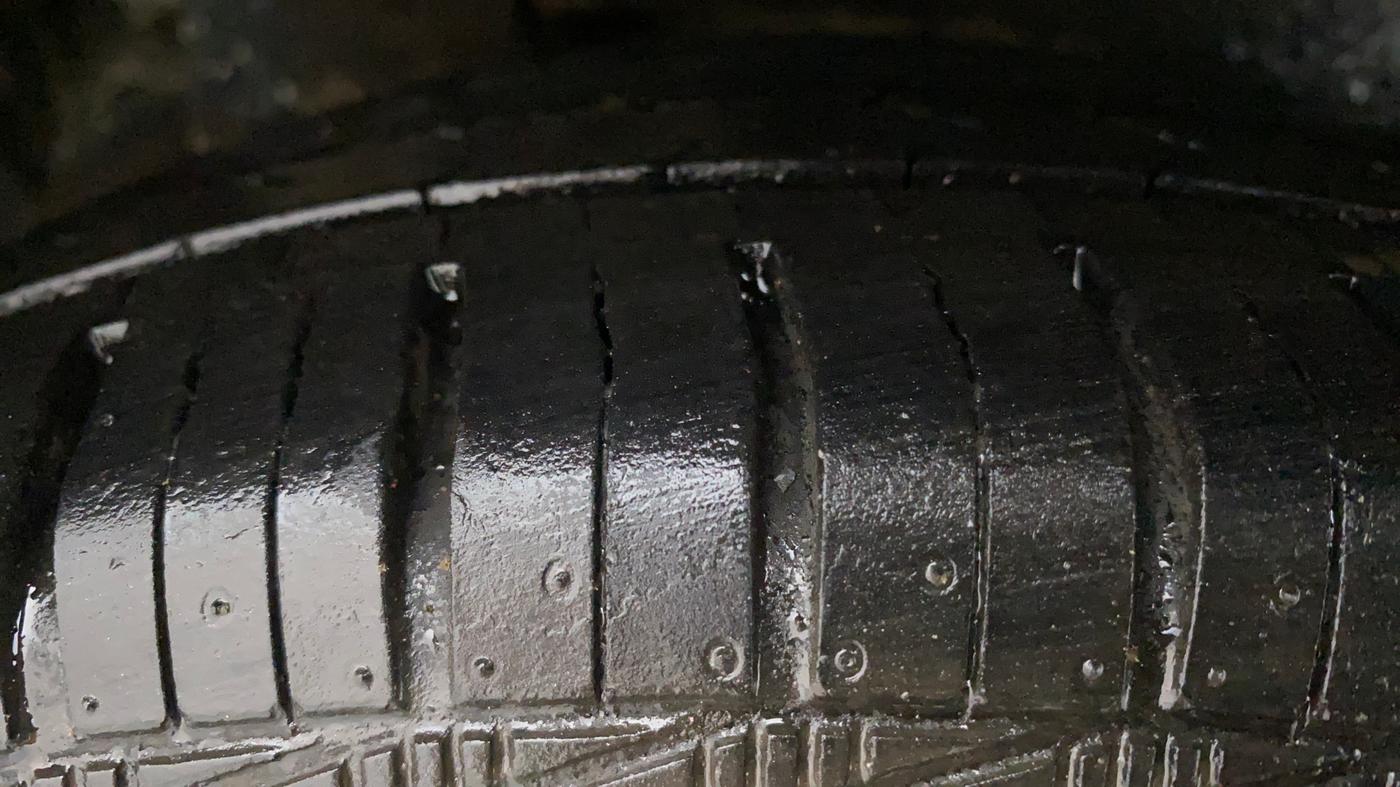 2010 Maruti A Star VXI, Petrol, Manual, 29,141 km, Right Rear Tyre Tread
