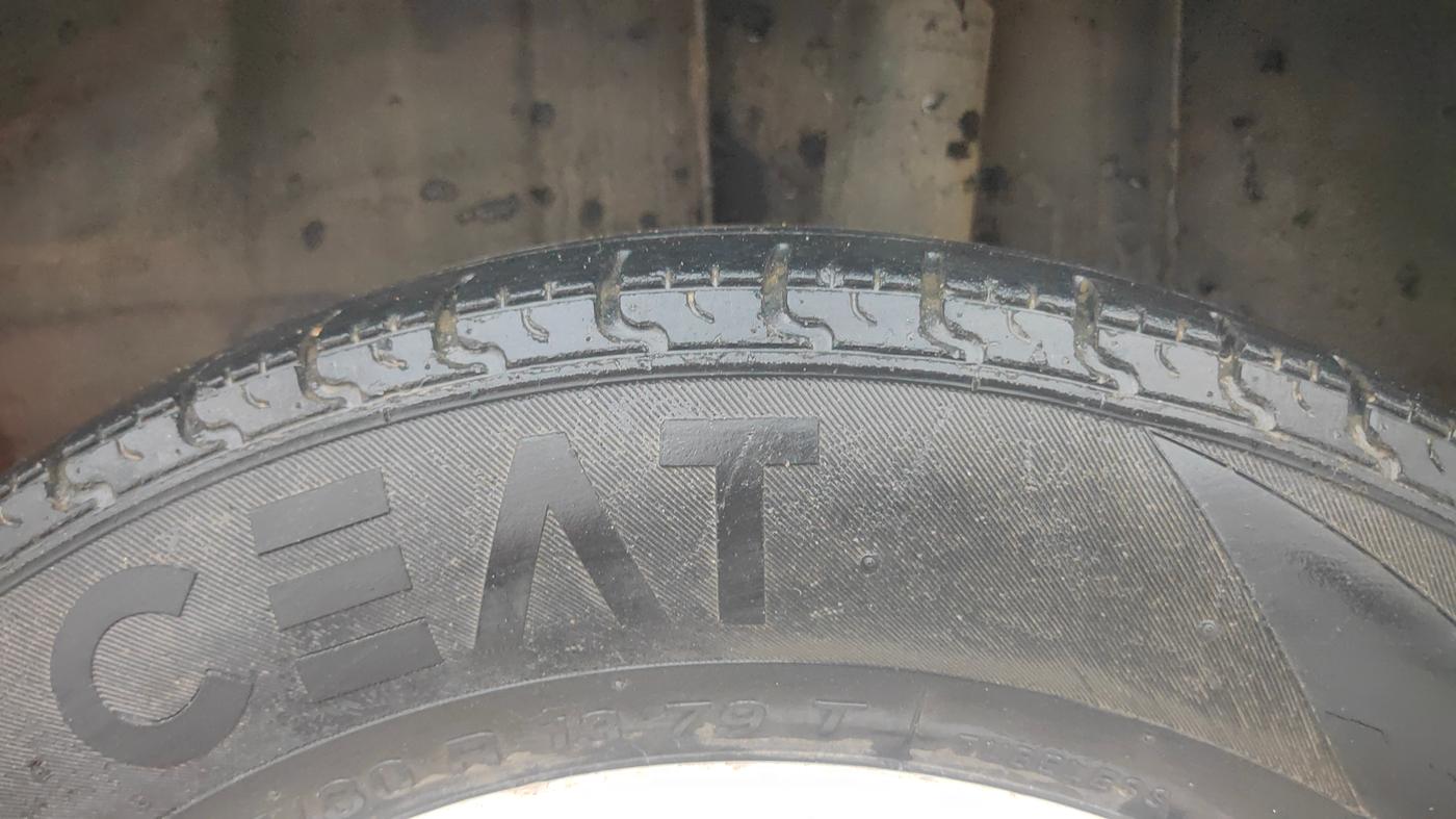 2017 Renault Kwid RXT 1.0, Petrol, Manual, 53,083 km, Left Rear Tyre Tread