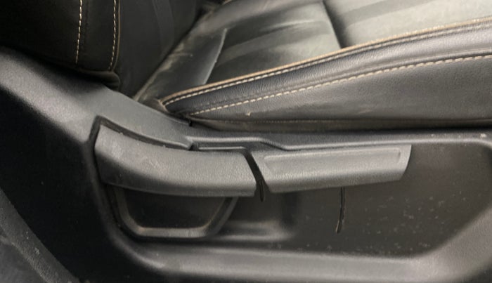 2020 Hyundai NEW I20 Asta 1.0 GDI Turbo IMT, Petrol, Manual, 68,177 km, Driver Side Adjustment Panel