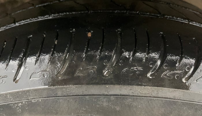 2020 Maruti Baleno DELTA PETROL 1.2, Petrol, Manual, 73,745 km, Right Front Tyre Tread