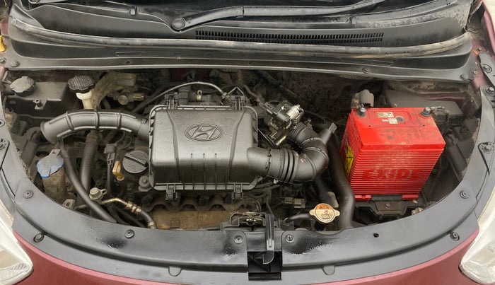 2016 Hyundai i10 SPORTZ 1.1, Petrol, Manual, 43,144 km, Engine View